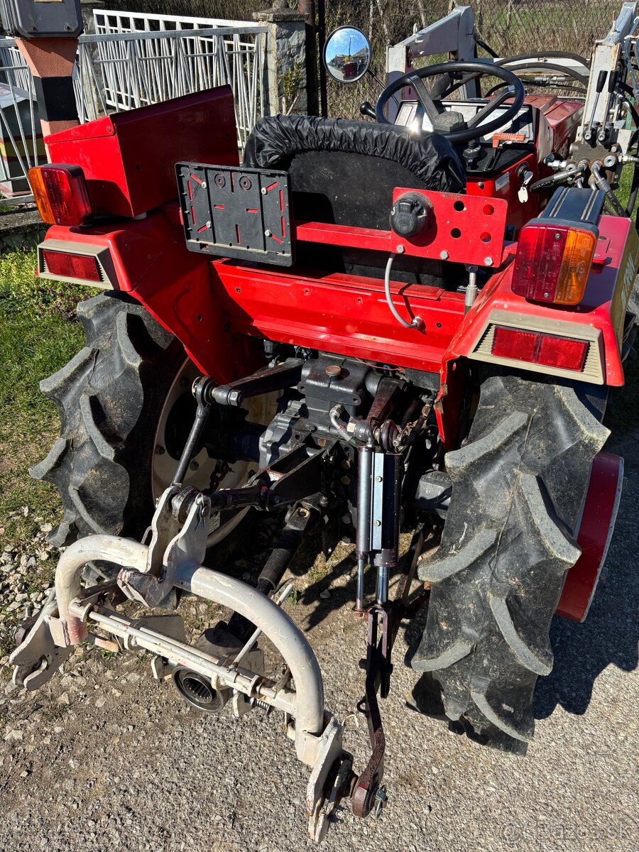 Shibaura D208 4x4 malotraktor, traktor - 13