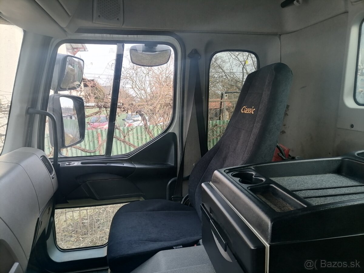 Renault Kerax 8x4 - 13