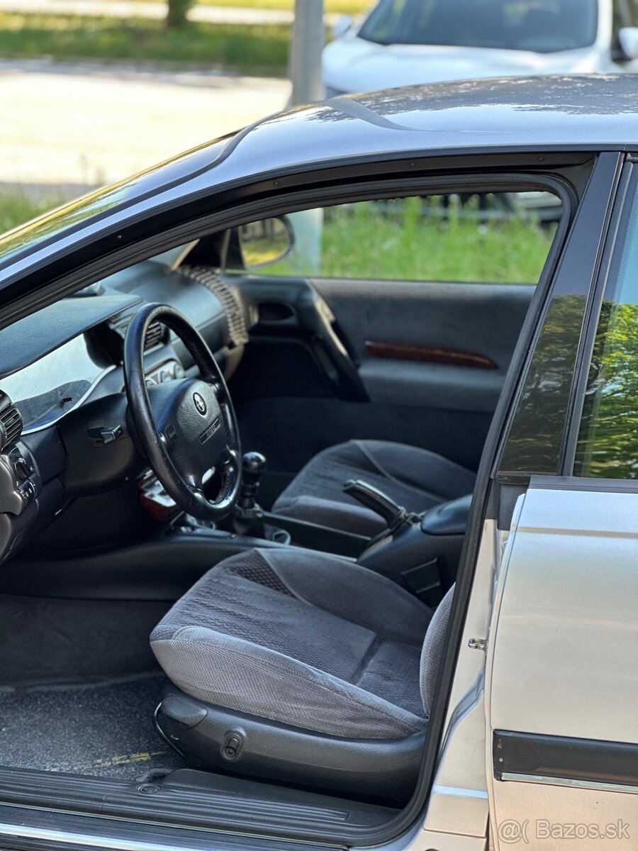 Opel omega B 1996 roku - 13