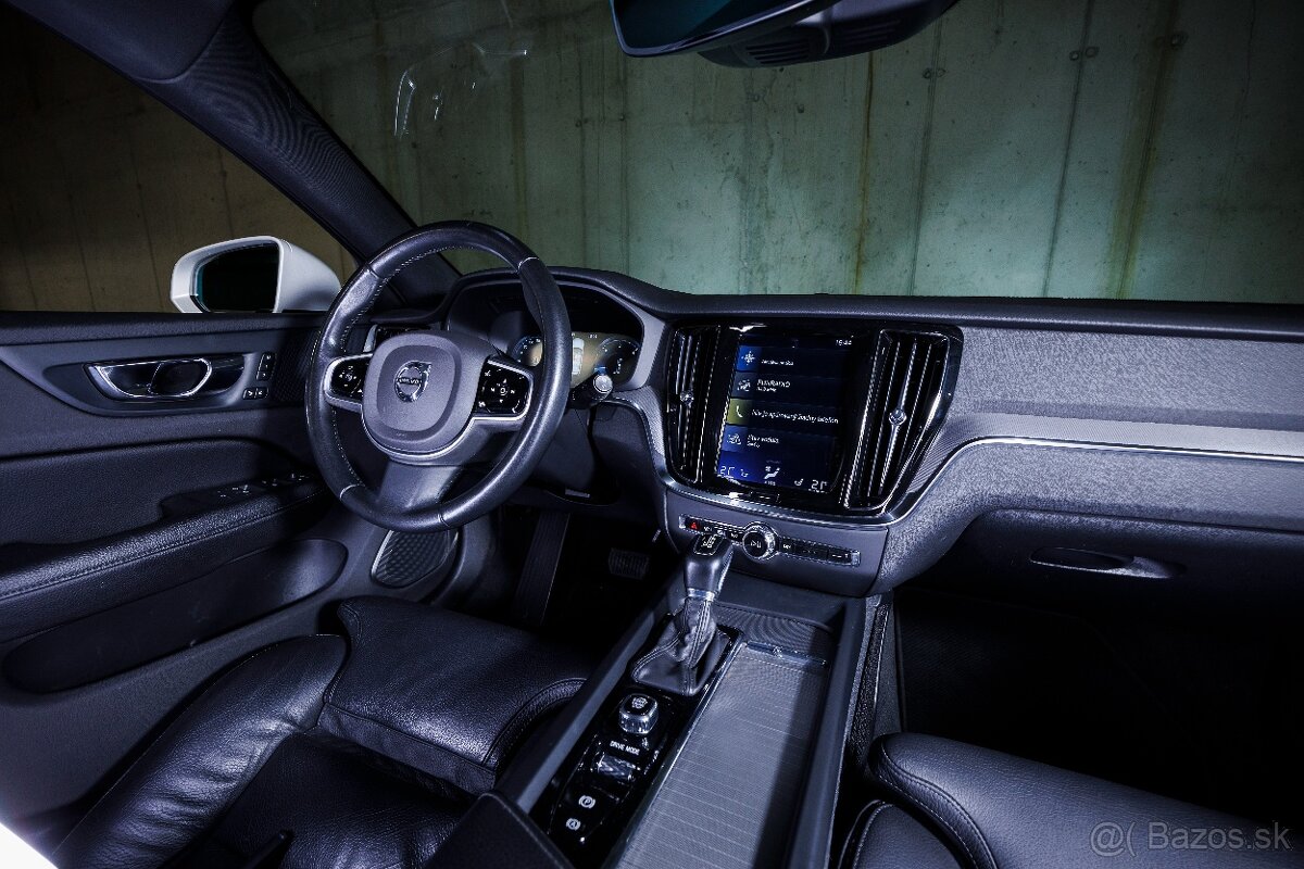 Volvo V60 CC AWD D4 diesel, ťažné, kamera, odpočet DPH - 13