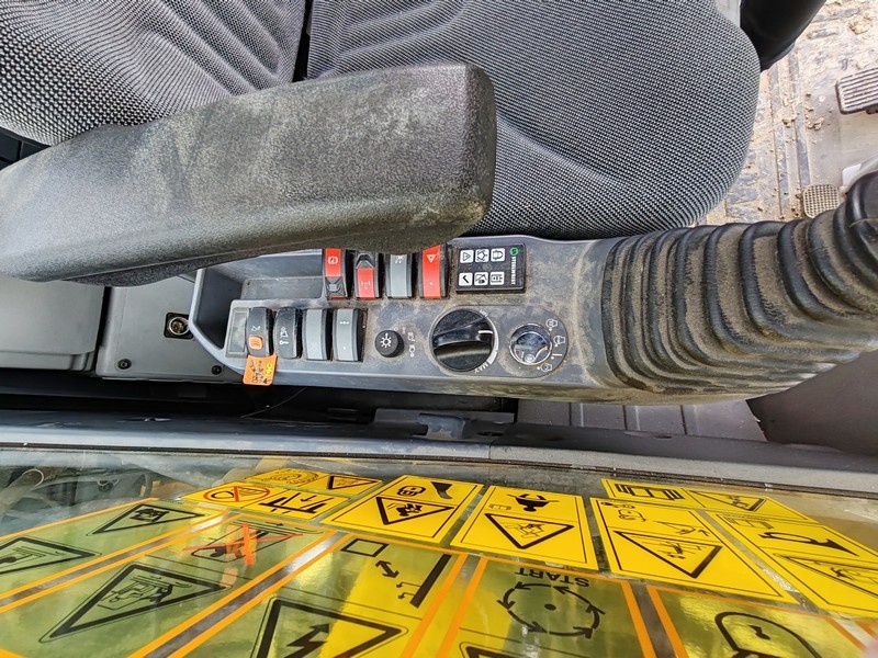 Komatsu PW158-11 - Kolesové rýpadlo - 13