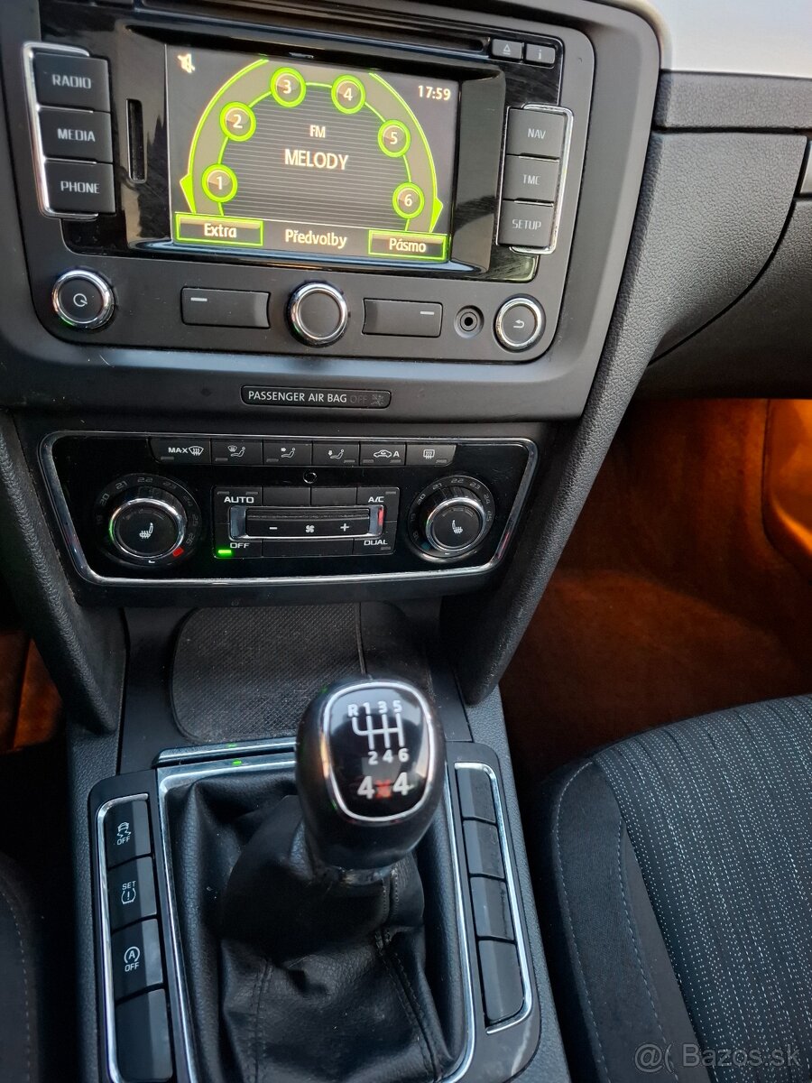 SKODA SUPERB KOMBI 4x4,2.0 CR TDI, 103kw,MOD.2015 - 13