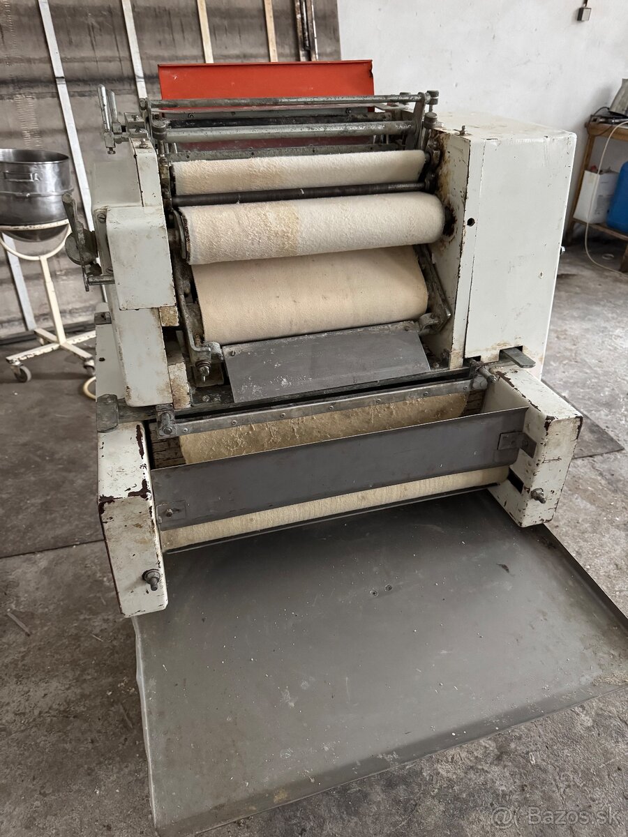 ROHLÍKOVÉ STROJE - 13