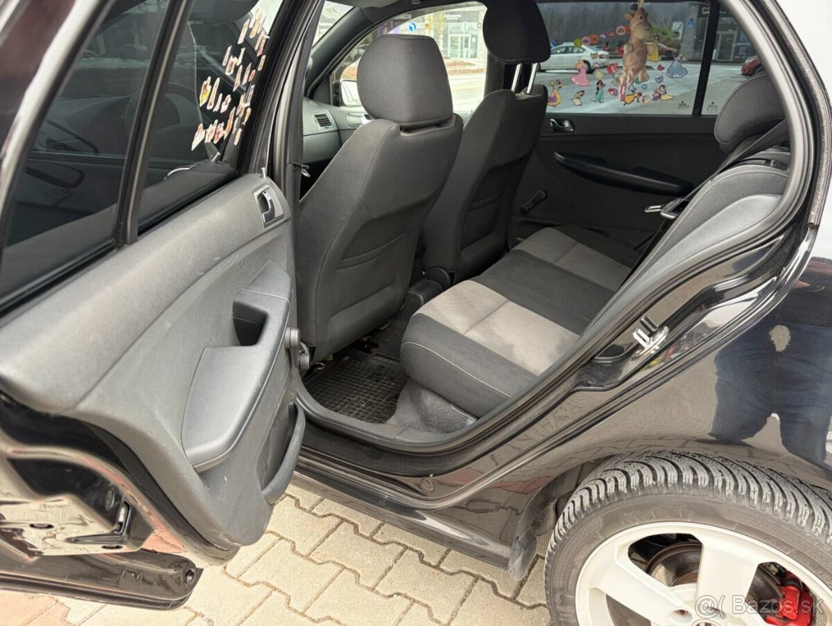 Škoda Fabia 1.9 TDi 96kw RS serviska - 13