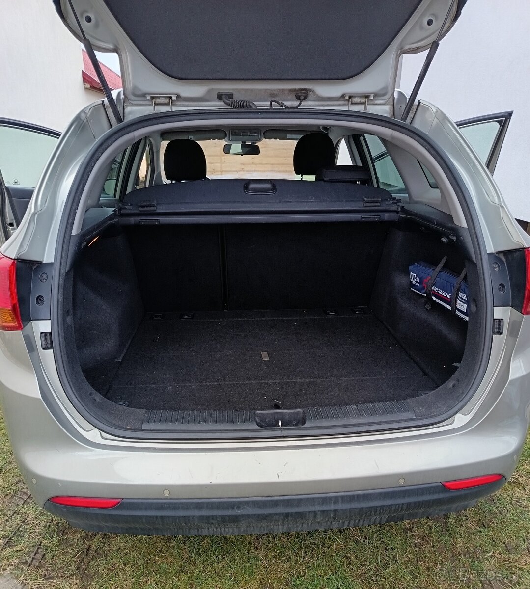 Predám KIA Ceed Kombi - 13