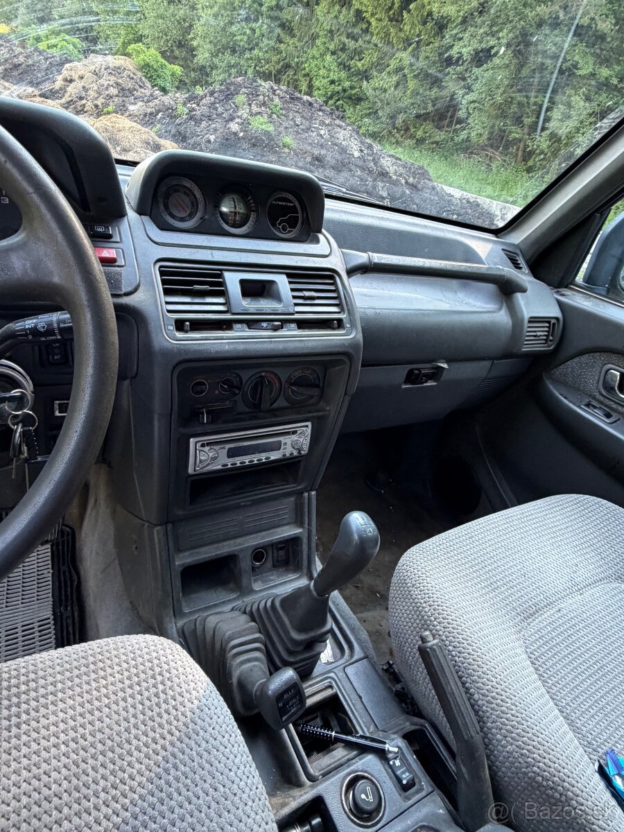 Mitsubishi Pajero 2.8 - 13