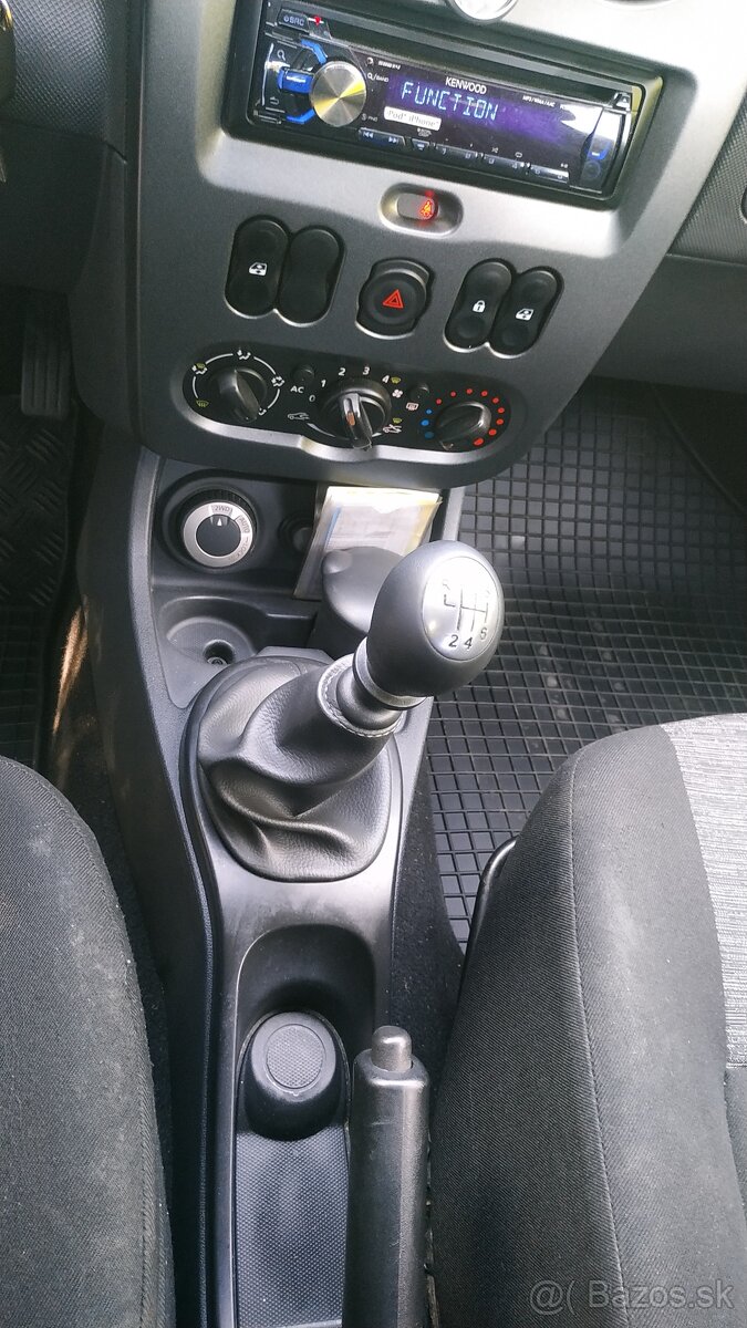 Dacia DUSTER 1.6benzin 4x4,11/2013,6rychl.,77kw - 13