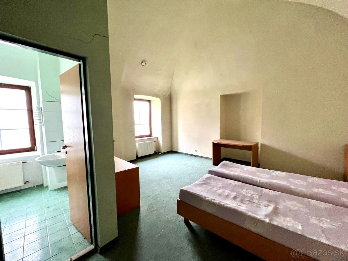 Na prenájom podnikateľský objekt v centre mesta Gelnica - 13