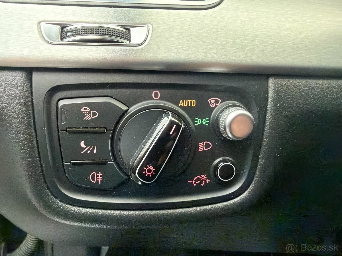 Audi A8 4.2 TDI V8 385k DPF quattro tiptronic - 13