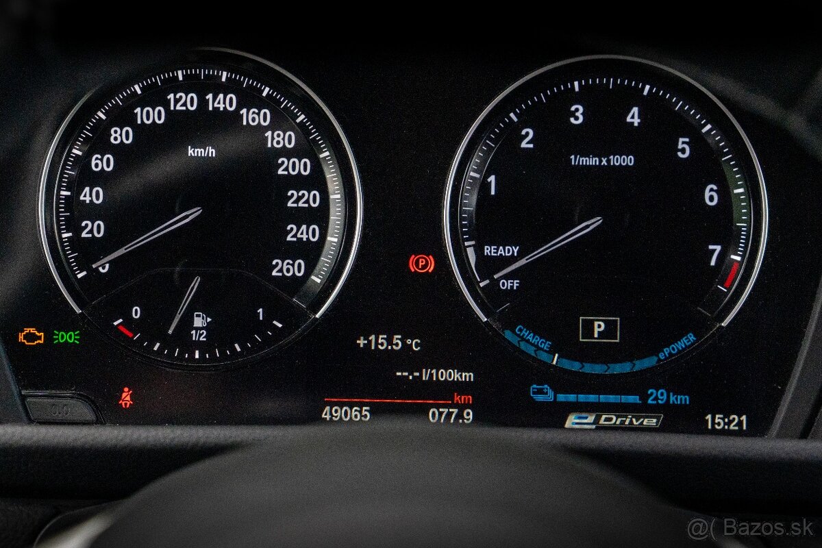 BMW 225xe iPerformance 165kw 4x4 - 13