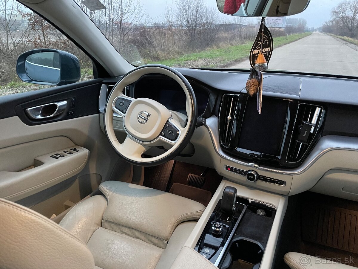 Volvo XC60 2,0 B4D Momentum PRO AT8 AWD - 13