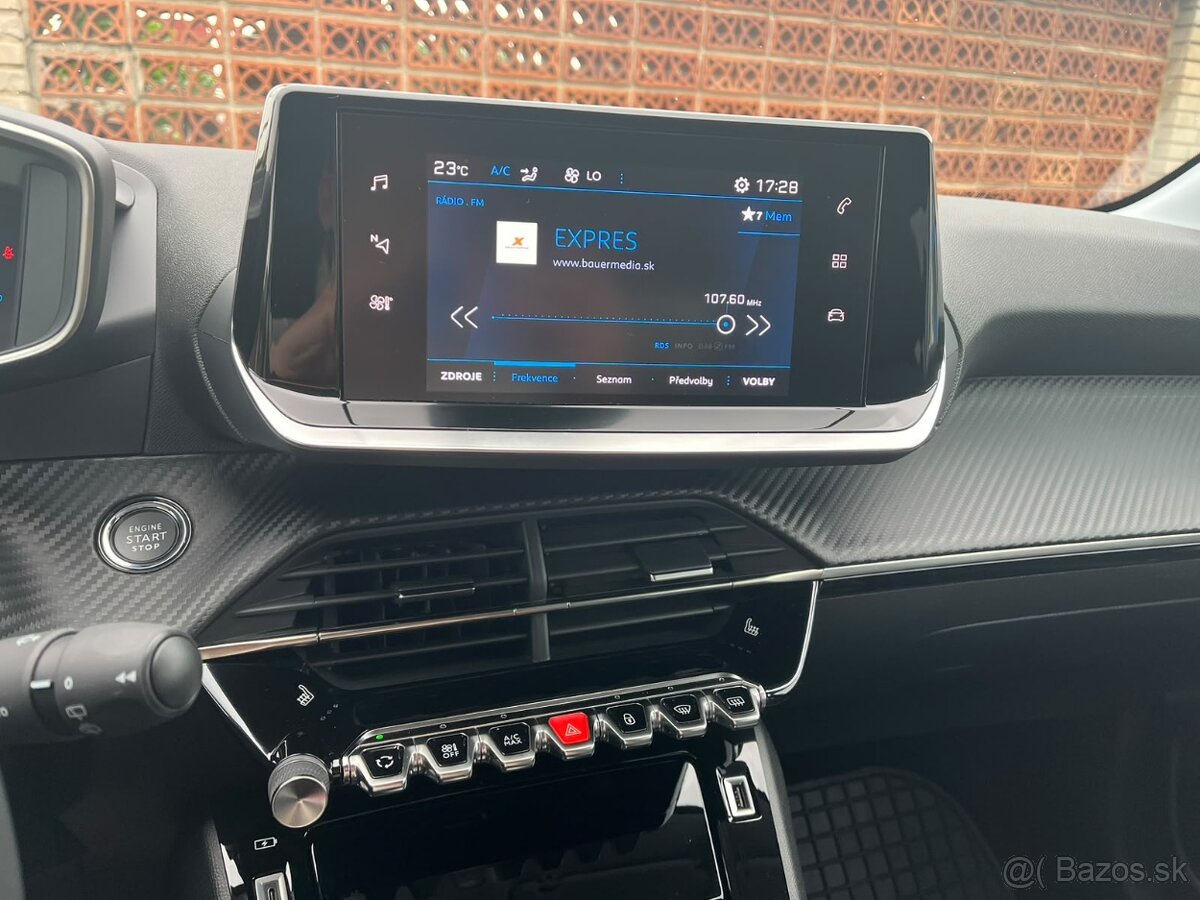 Peugeot 208, r. 2022, 1.2 PureTech - 13