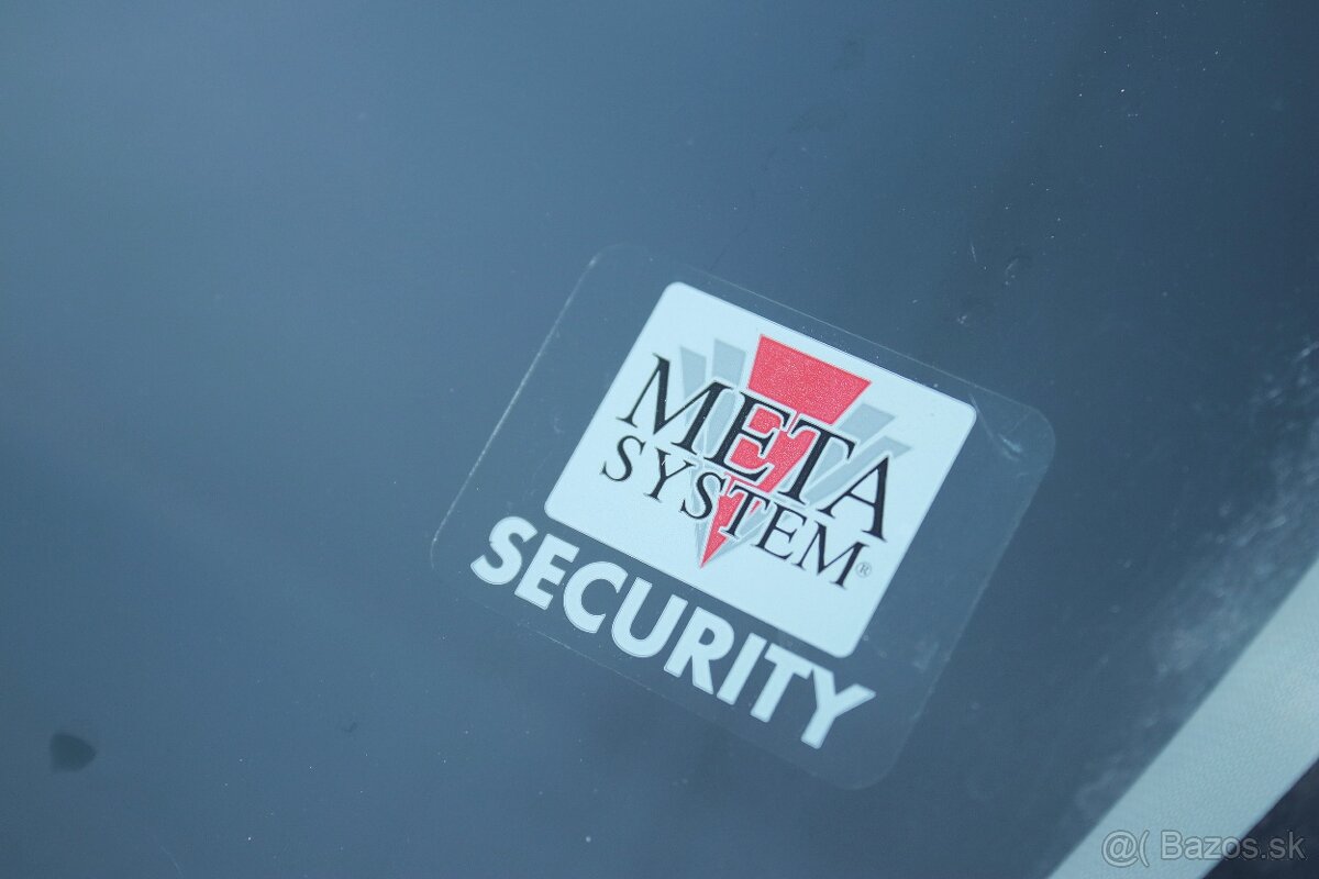 Toyota Auris 1,3i benzín - 13