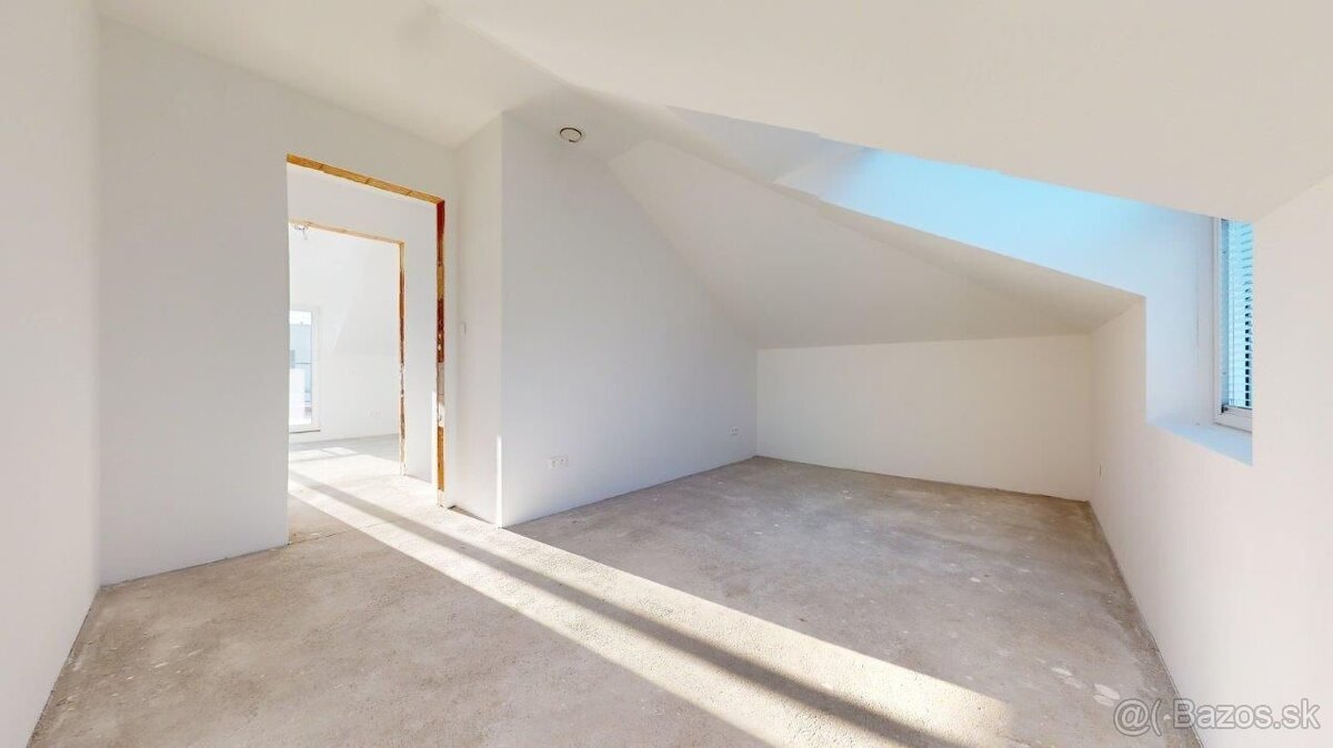 Moderný dvojpodlažný holodom 5i rodinného domu v Jarovciach - 13