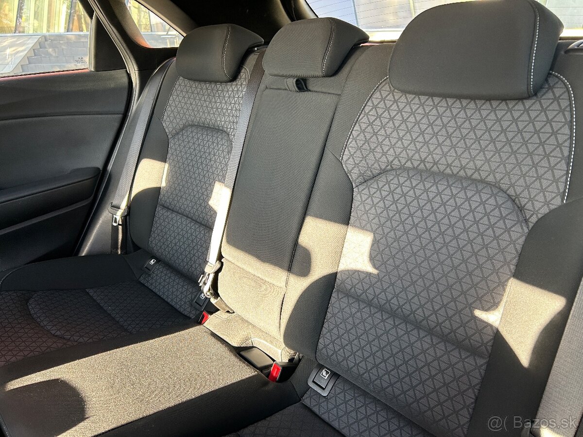 KIA Ceed 1.4 TGDI - 13