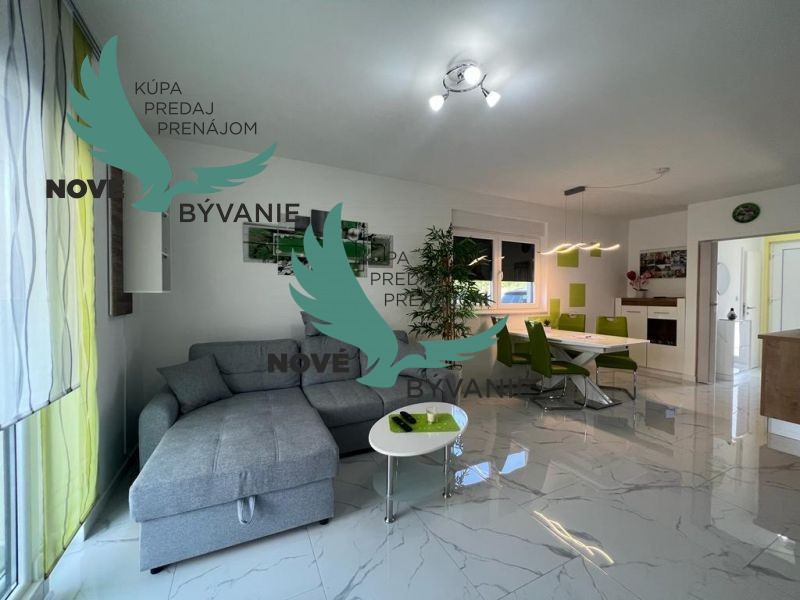 Novostavba trojpodlažný apartmán so záhradou aj strešnou ter - 13