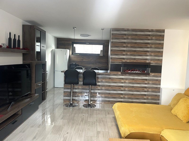 LUXUS v N.Tatrách - 3 apartmány+garáž+chatka+vináreň v BR - 13