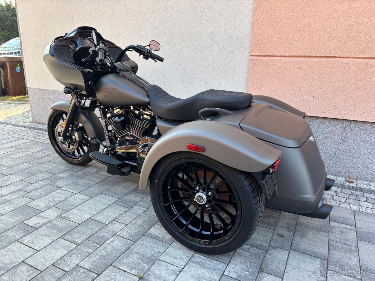 Harley Davidson FLTRT - 13