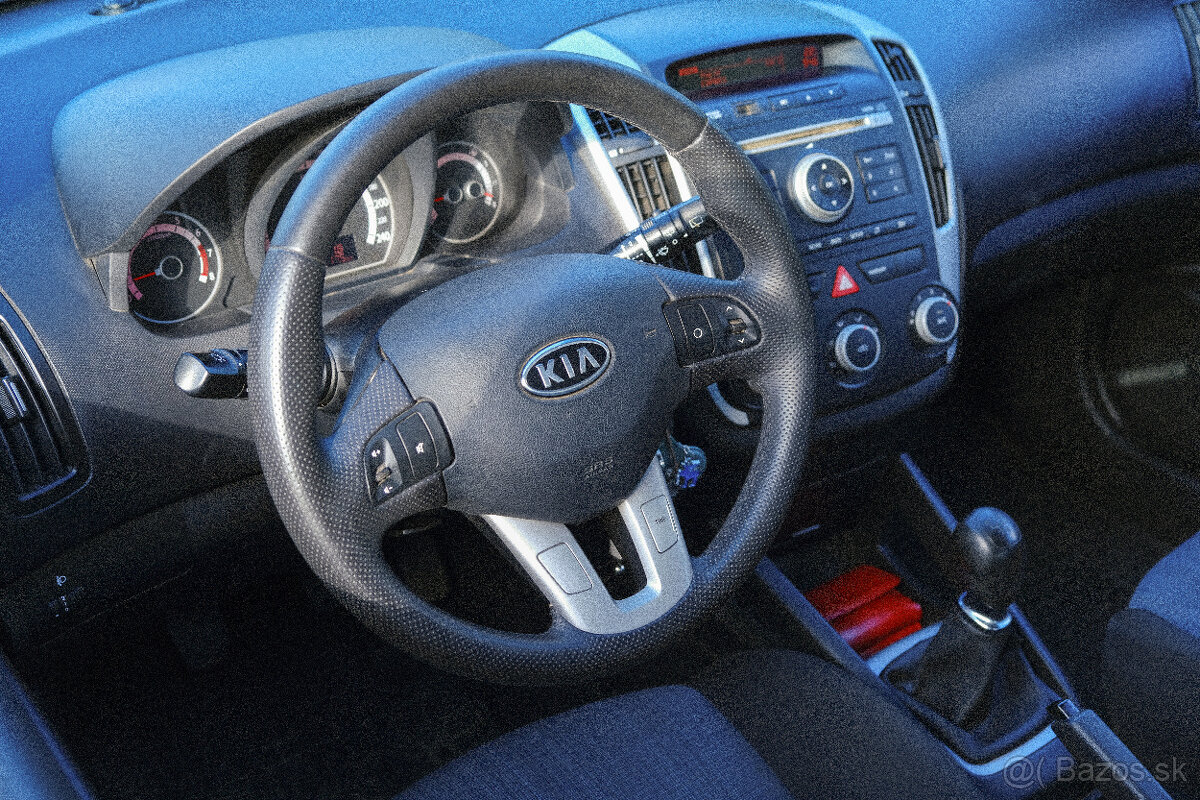 Kia Cee'd 1.4 CVVT - 13