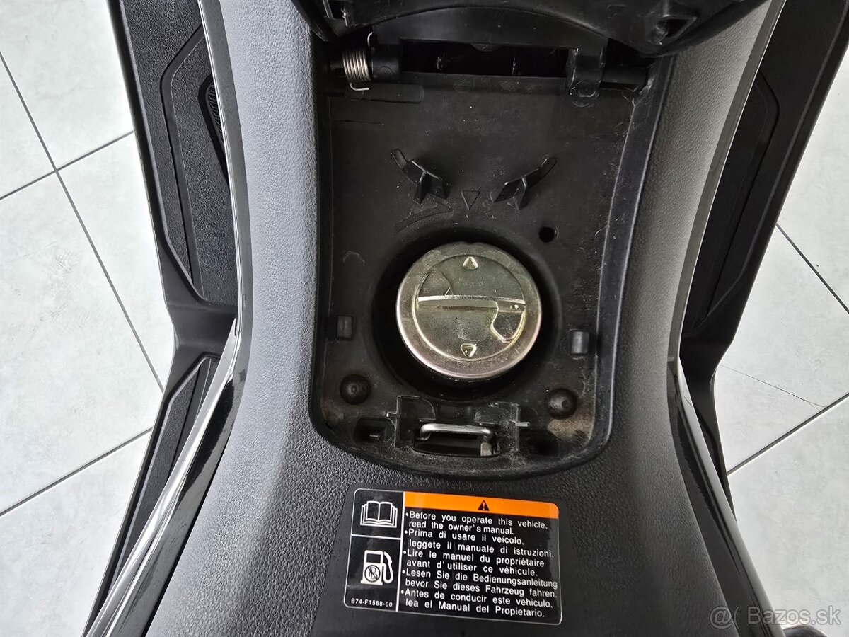 Yamaha N-Max 125 Slovak - 13