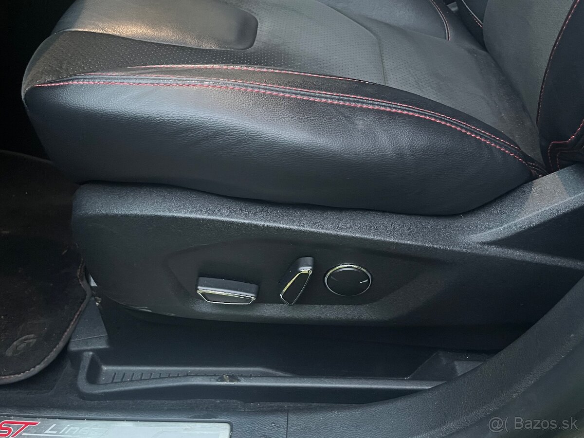 Predám Ford S-MAX ST-Line, 135000 km - 13