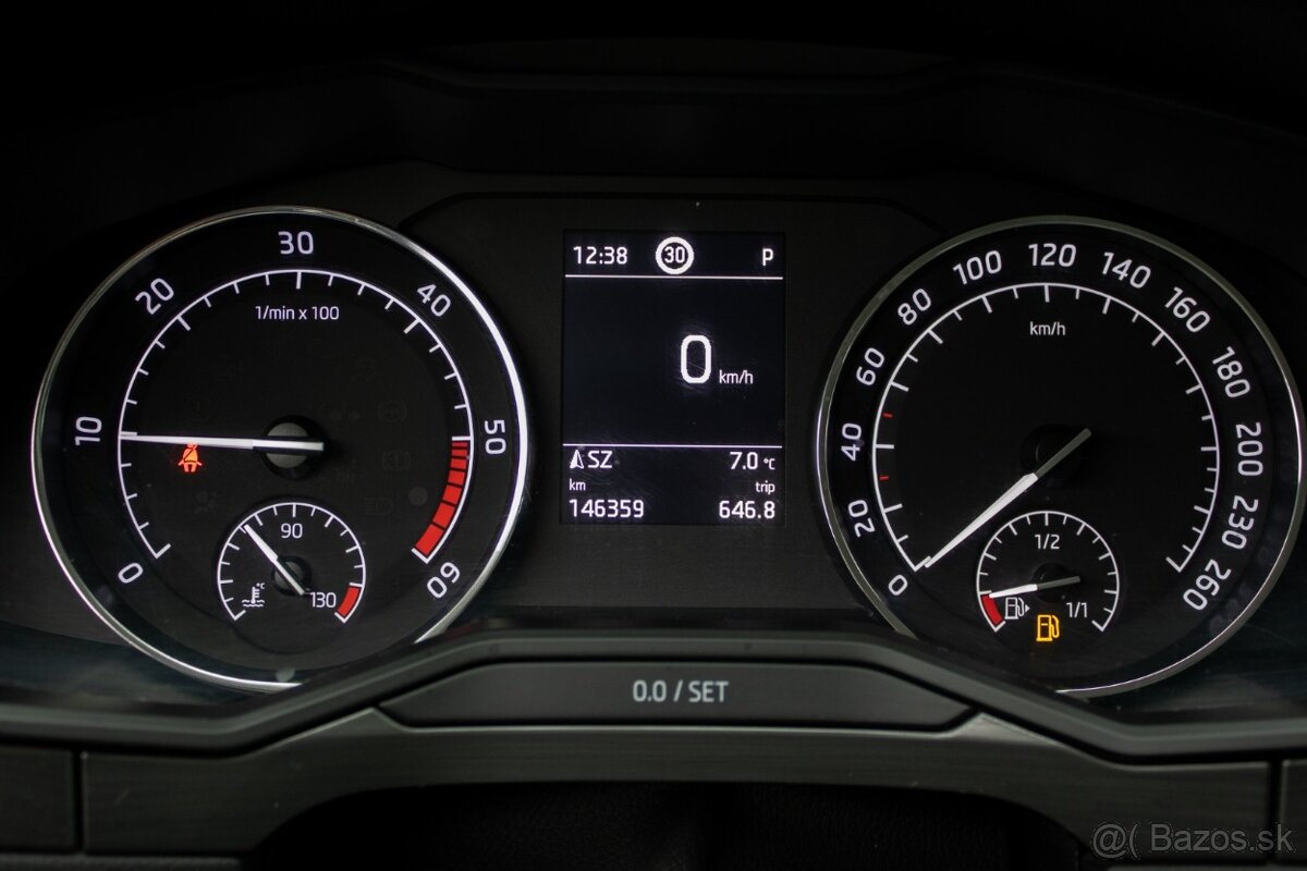 Škoda Superb Combi 2.0 TDI Style DSG - 13