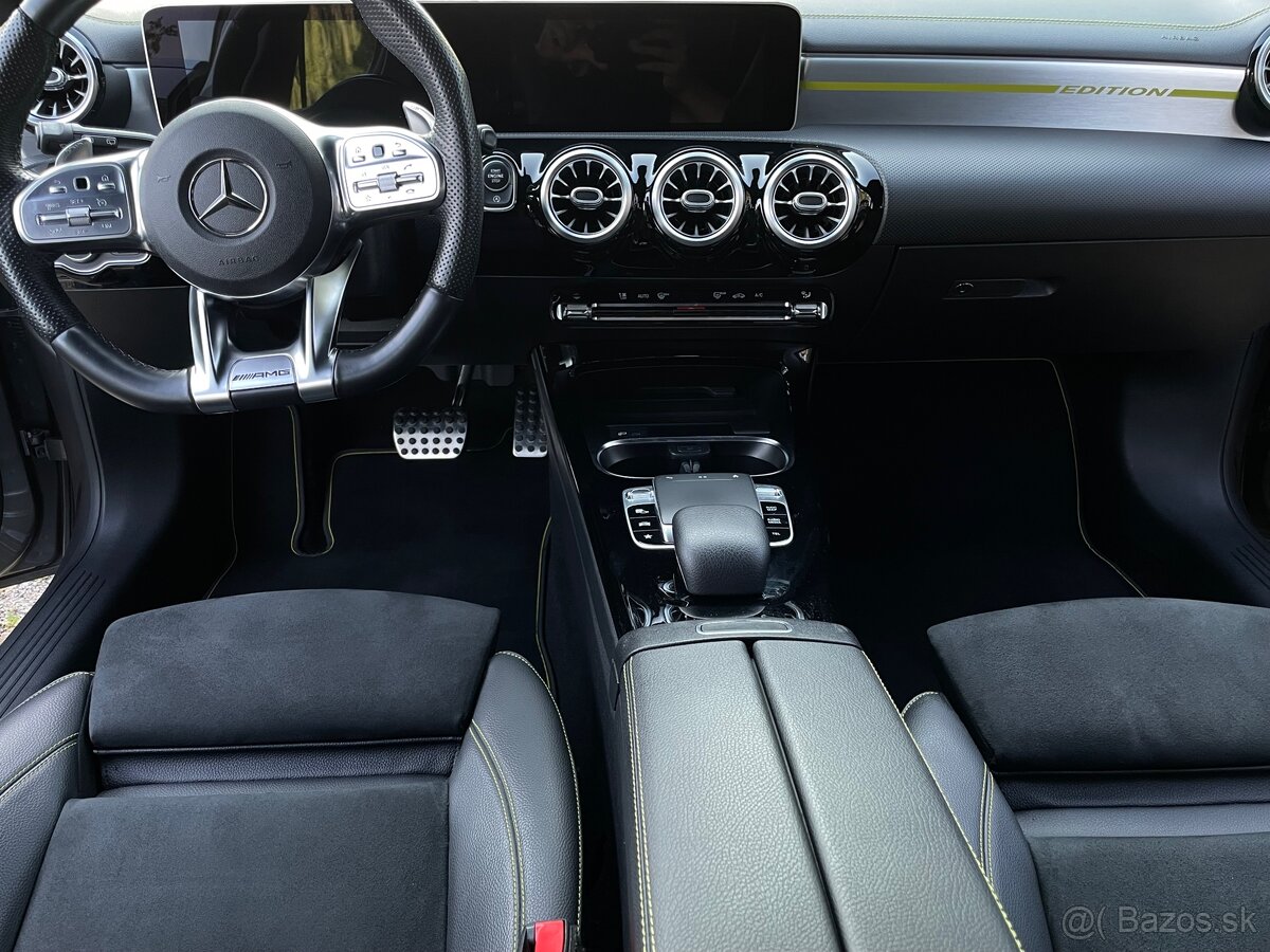 Mercedes Benz A 250 hatchback - 13