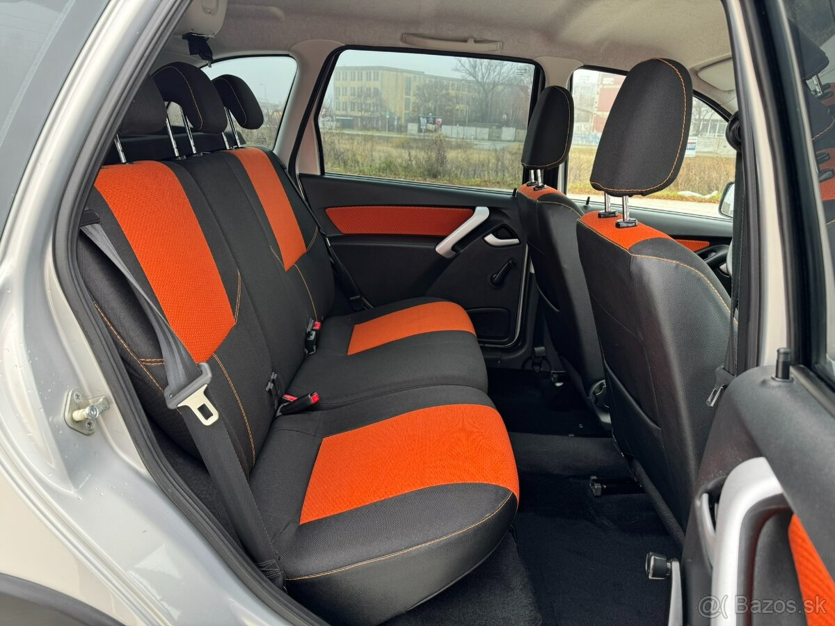 Lada Kalina Cross 1.6 benzin 2018 45.000km 1.majitel - 13