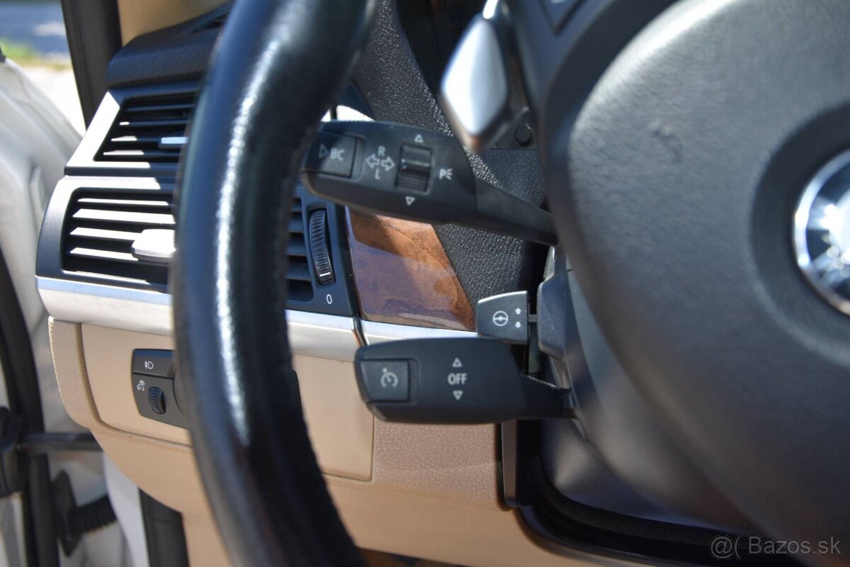 BMW X6 xDrive 50i - 13