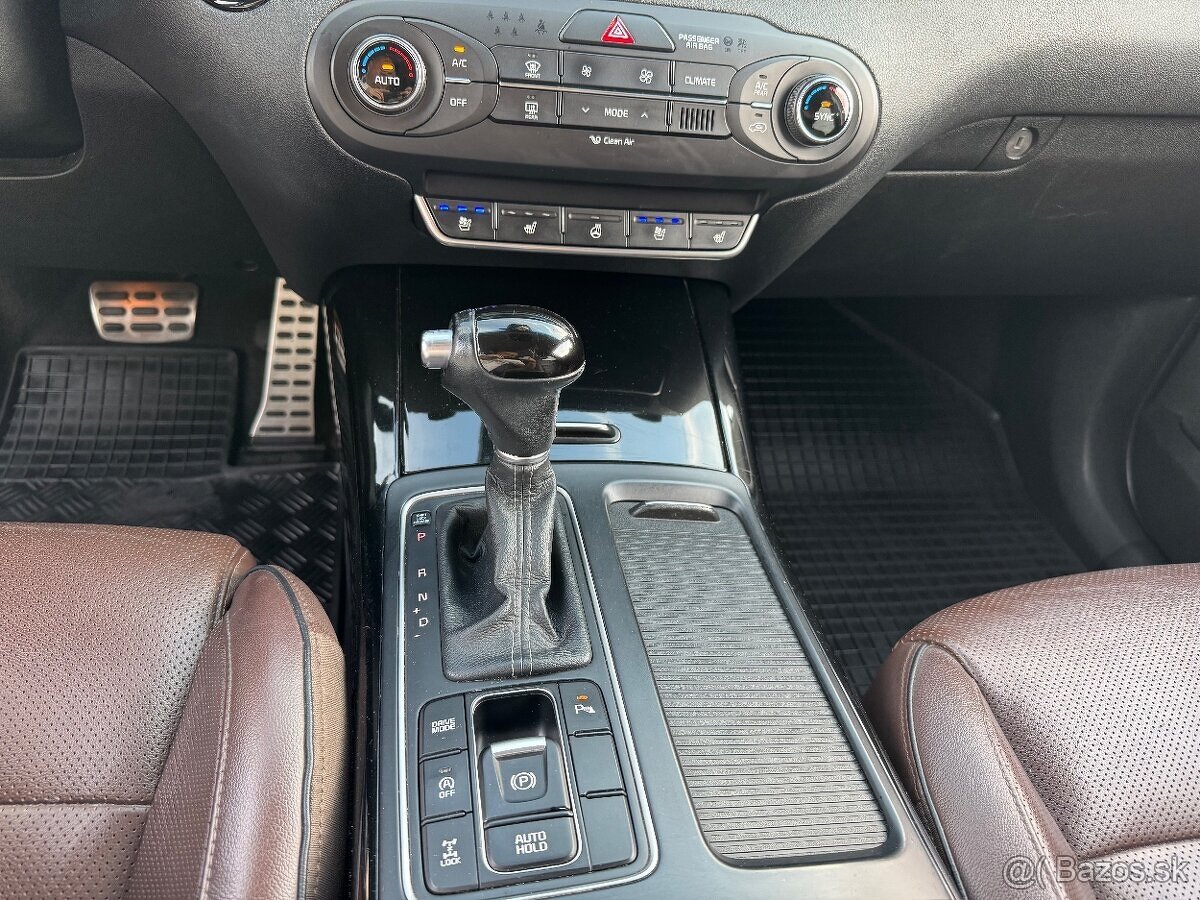 Kia Sorento 2.2 CRDi VGT 4WD 147kw Platinum A/T 7m - 13