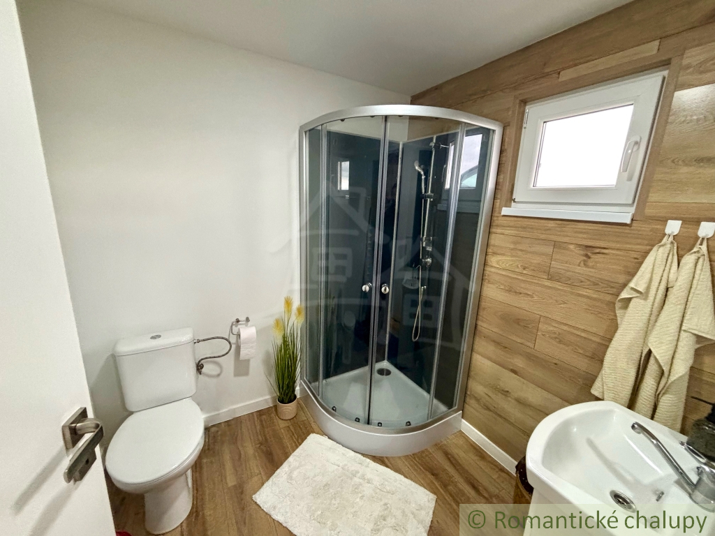 Moderná chata na brehu jazera- rybolov, relax a pohodlie, - 13