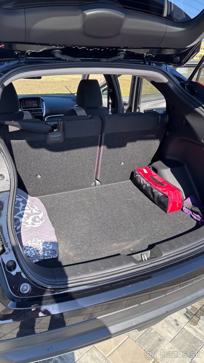 Predám Mitsubishi ECLIPSE CROSS ročník 2020 - 13