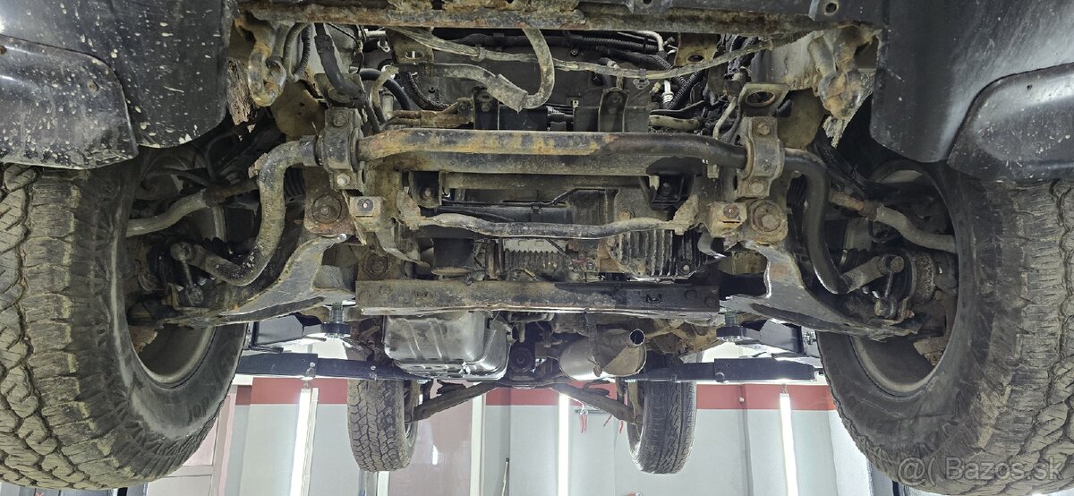 Mitsubishi pajero v60 v70 - 13