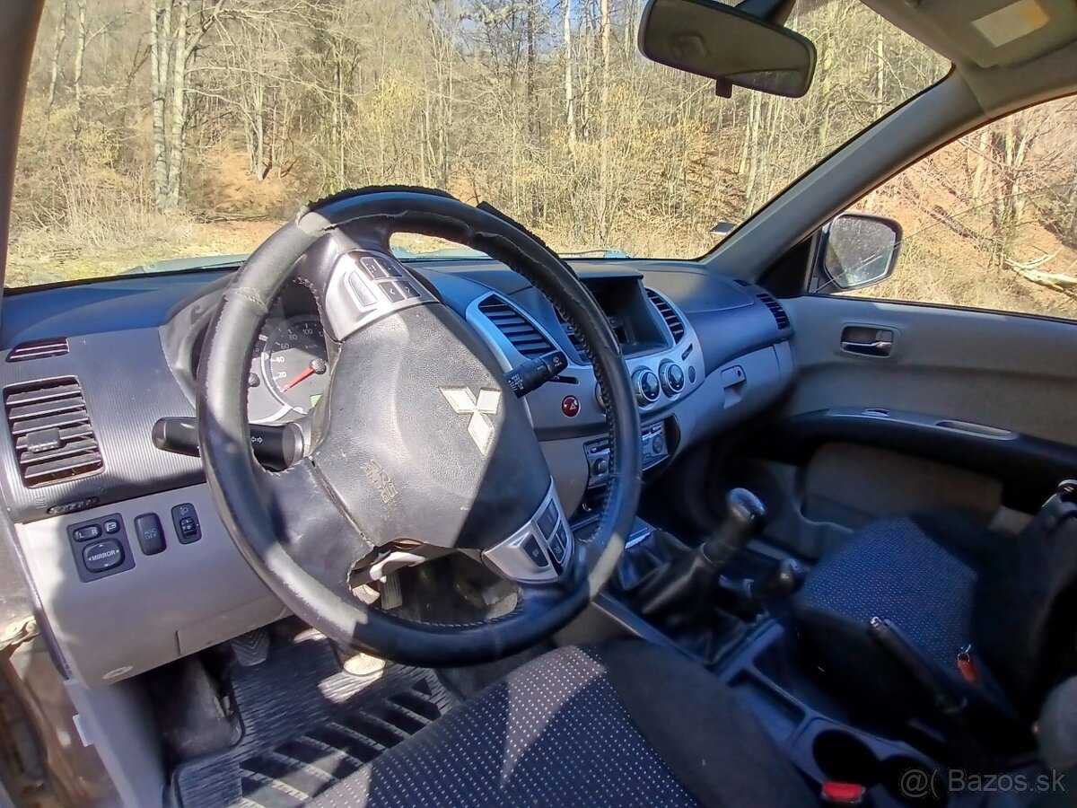 Mitsubishi L200, r.v. 2010 - 13