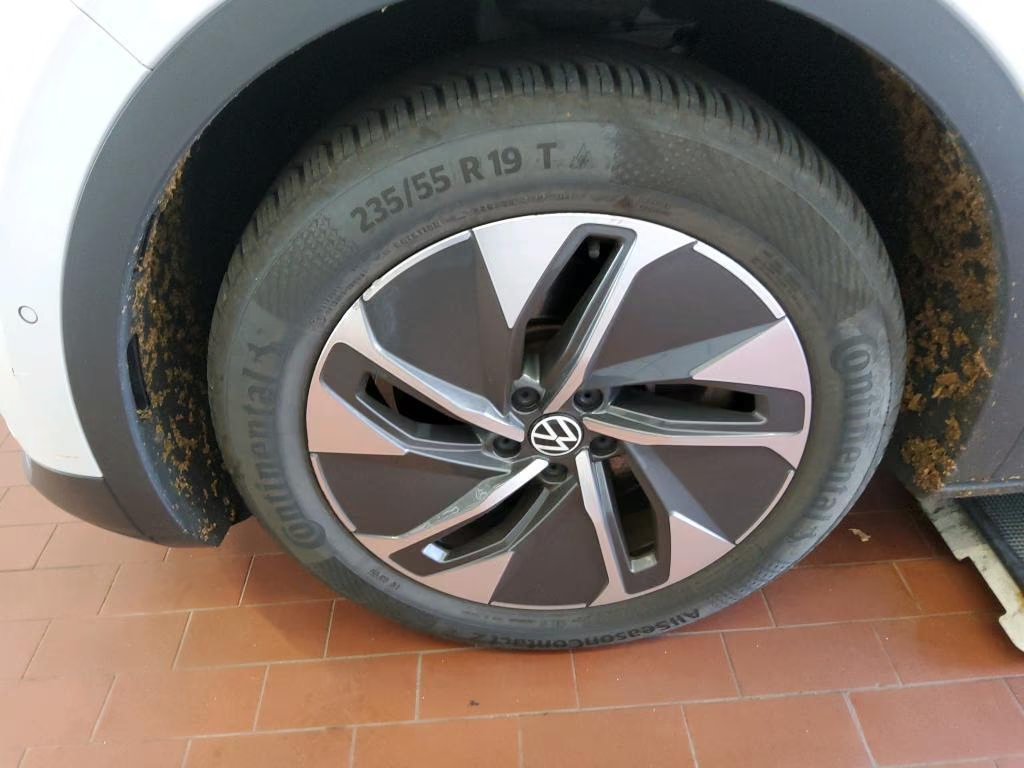 ID4 4motion 195kw IQ led - 13