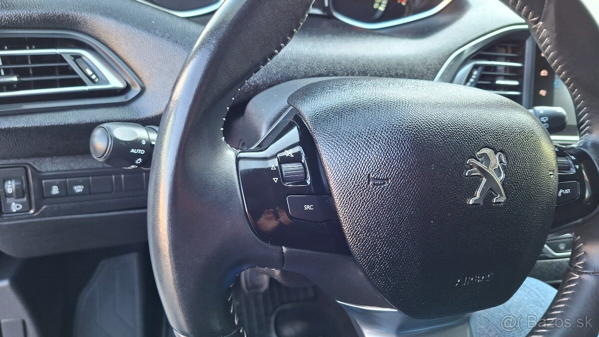 PEUGEOT 308 1.2 BENZ.5DV.STYLE. - 13