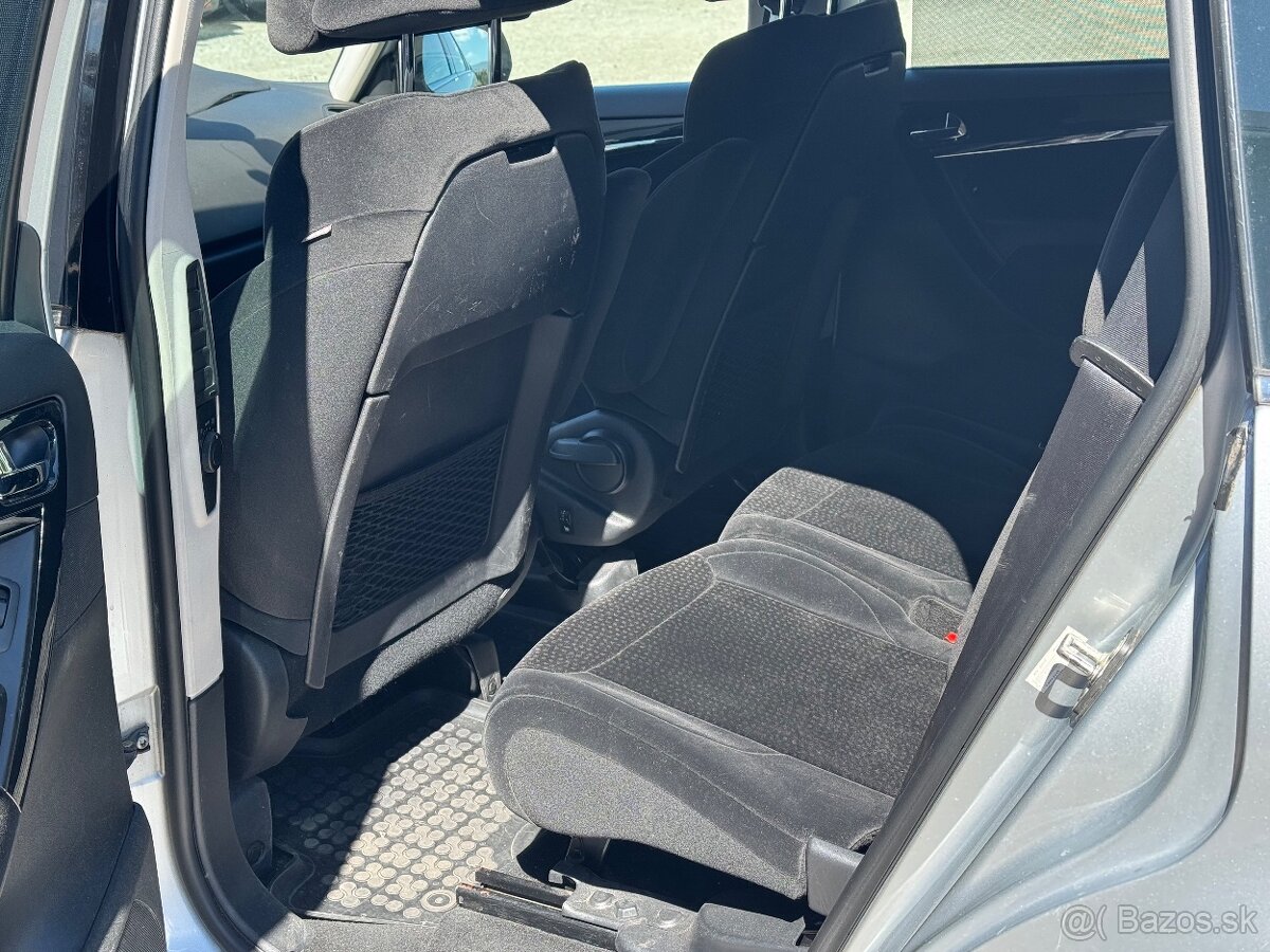 Citroen C4 Grand Picasso - 13