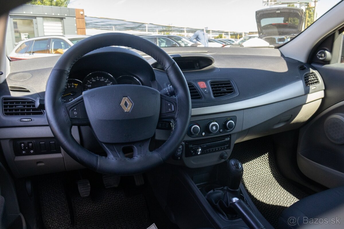 Renault Mégane 1.6 16V Dynamique - 13