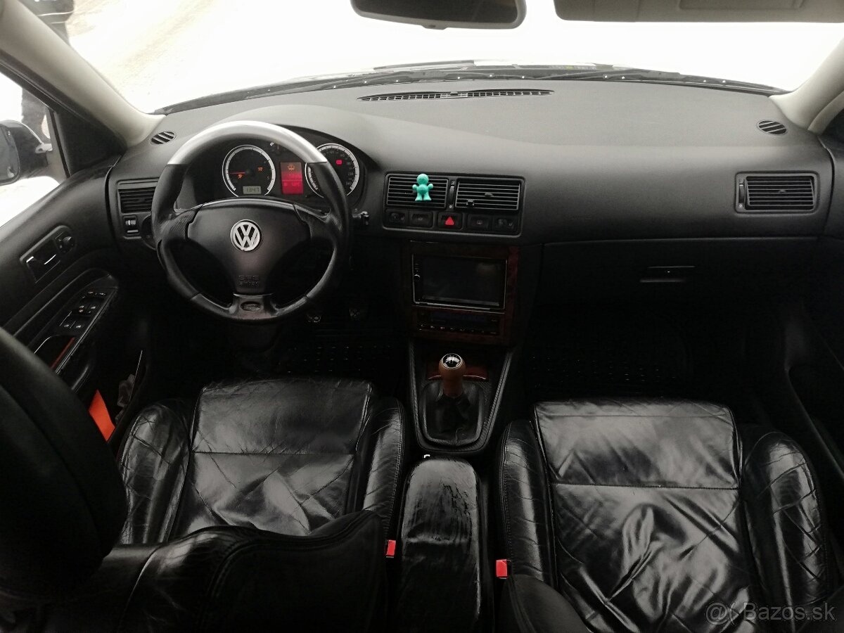Vw bora 1.9 tdi 81kw combi čierna higline r. V. 2000 - 13