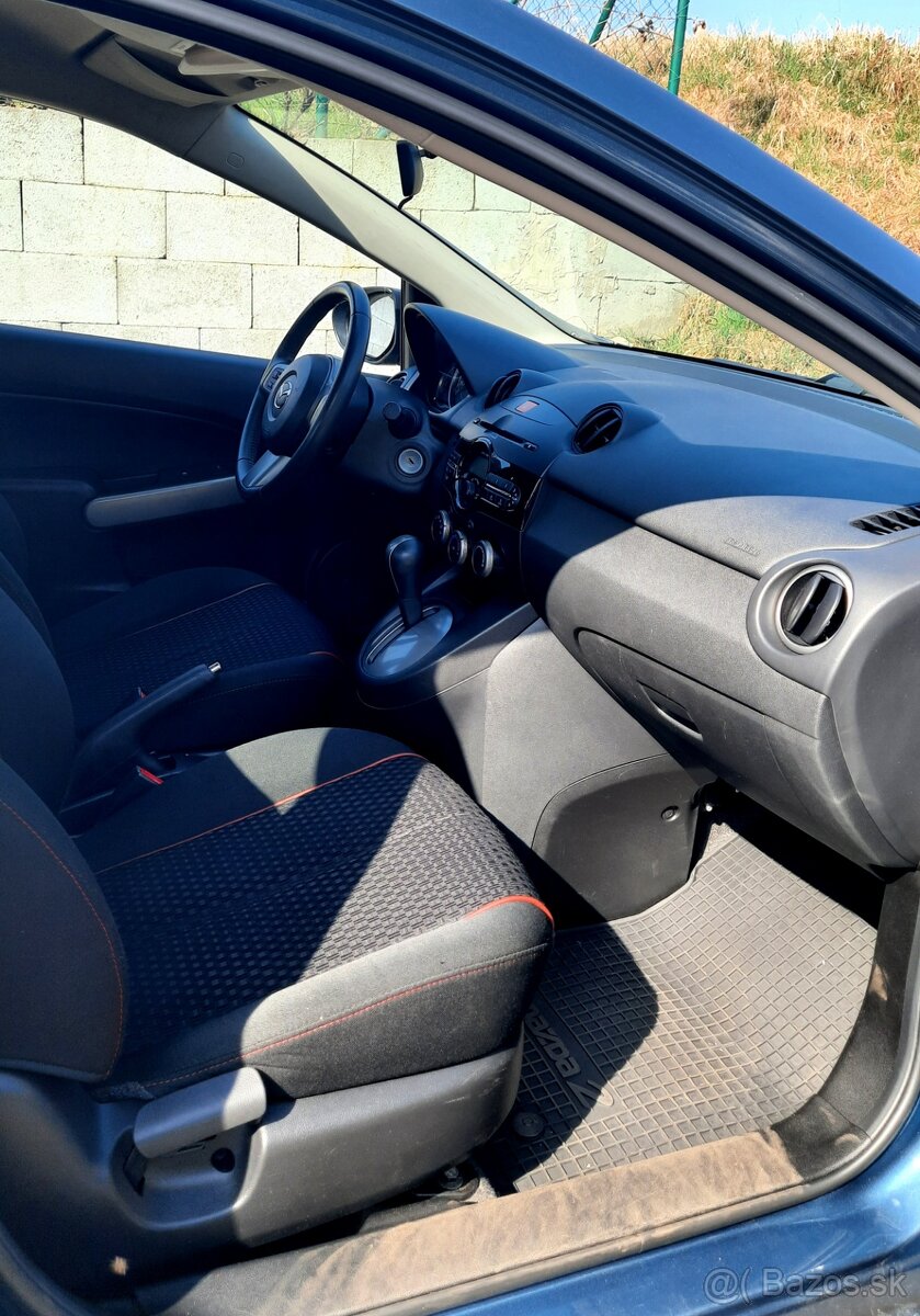 Predám Mazda 2 1.5 MZR TE A/T - 13