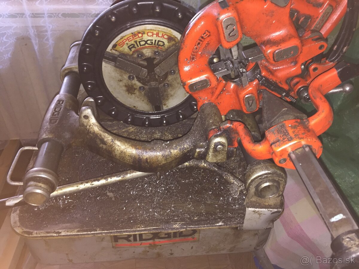 stavebný materiál- stroje - 13