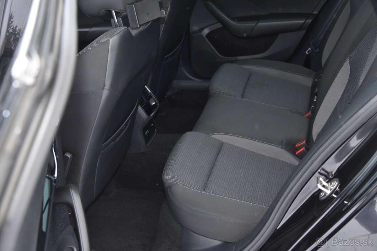 Škoda Octavia Combi 2.0 TDI Ambition DSG - 13