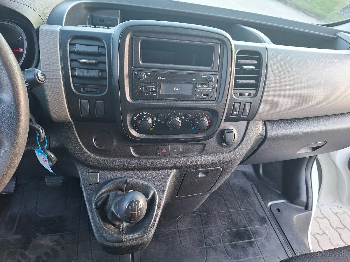 Renault Trafic 1.6 dCi 6 miest - 13