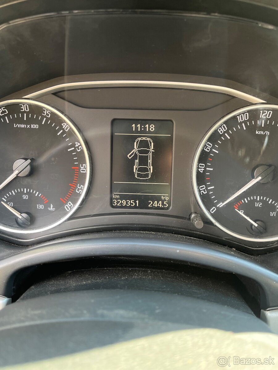 Škoda Octavia 2 1.6 tdi 2012 NOVÁ STK - 13