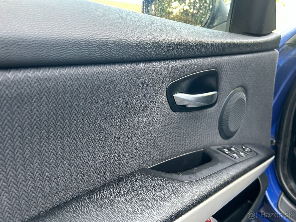 BMW Řada 3, 318D - 13