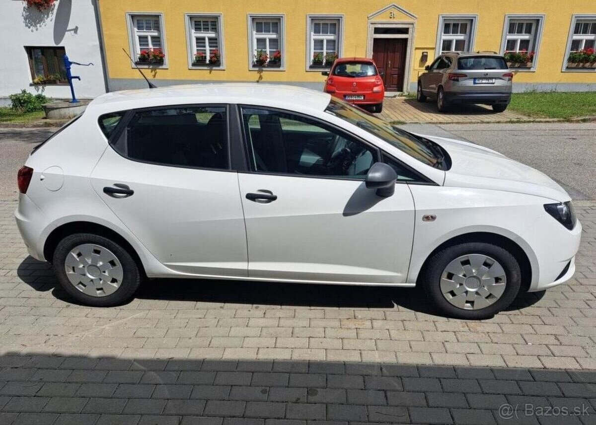 Seat Ibiza 1,2 i benzín manuál - 13