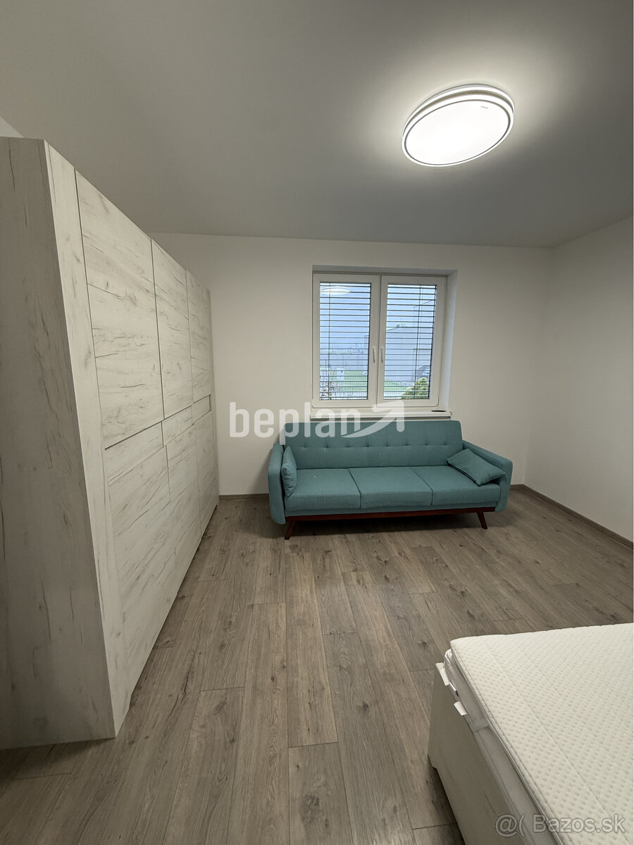 Na predaj 4-izbový rodinný dom v Hrubej Borši - 13