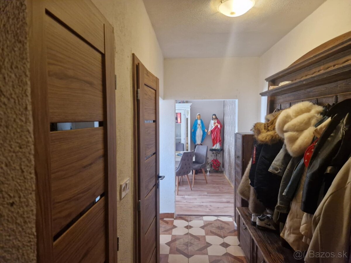 Na predaj prerobený 3 izbový byt Prievidza - 13