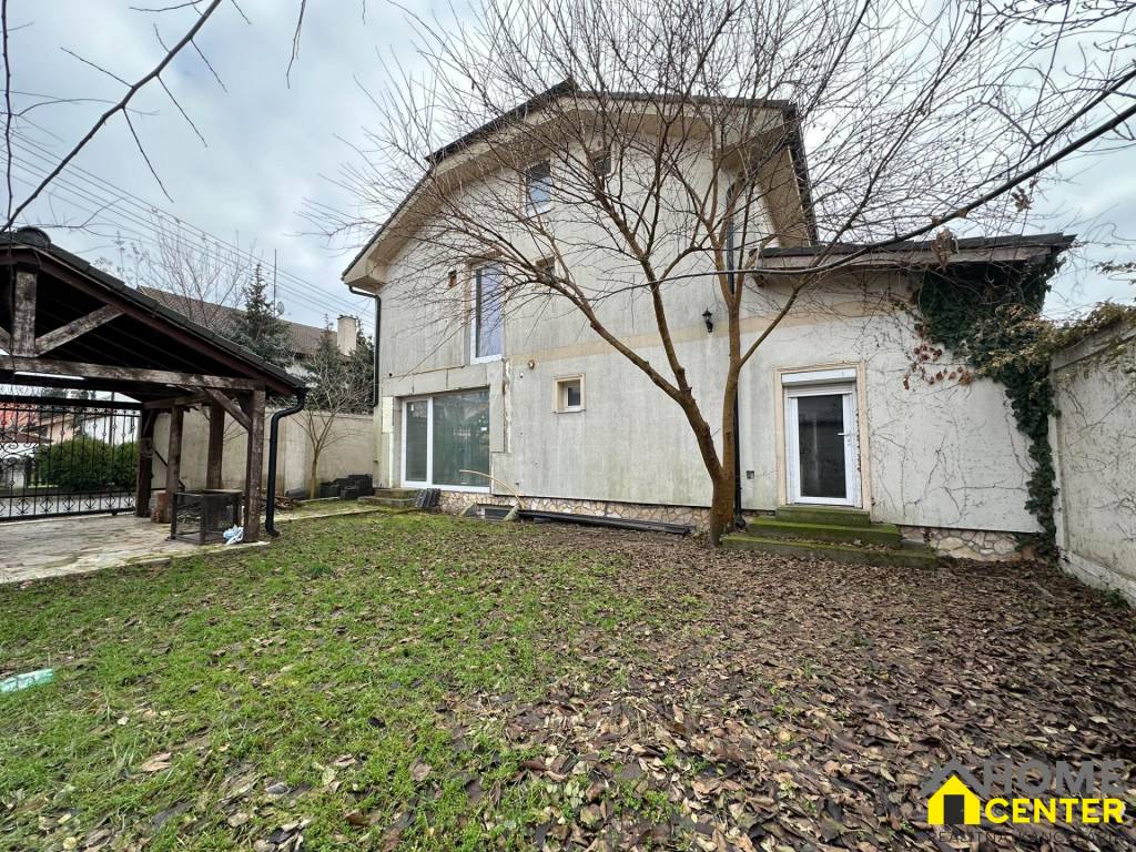 PREDAJ : RODINNÝ DOM, KOMÁRNO - NOVÁ STRÁŹ - 13