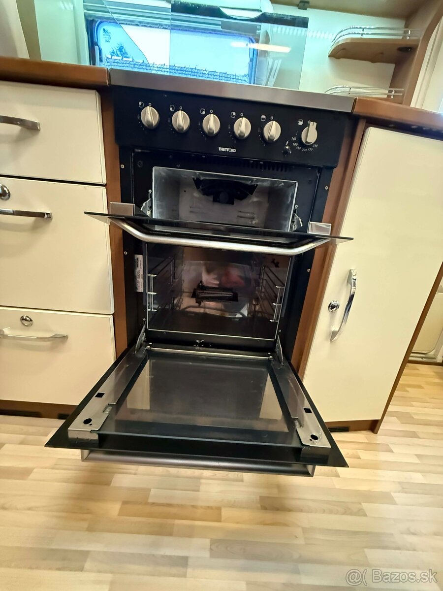 LMC 2018 Exquisit VIP 595 - 13